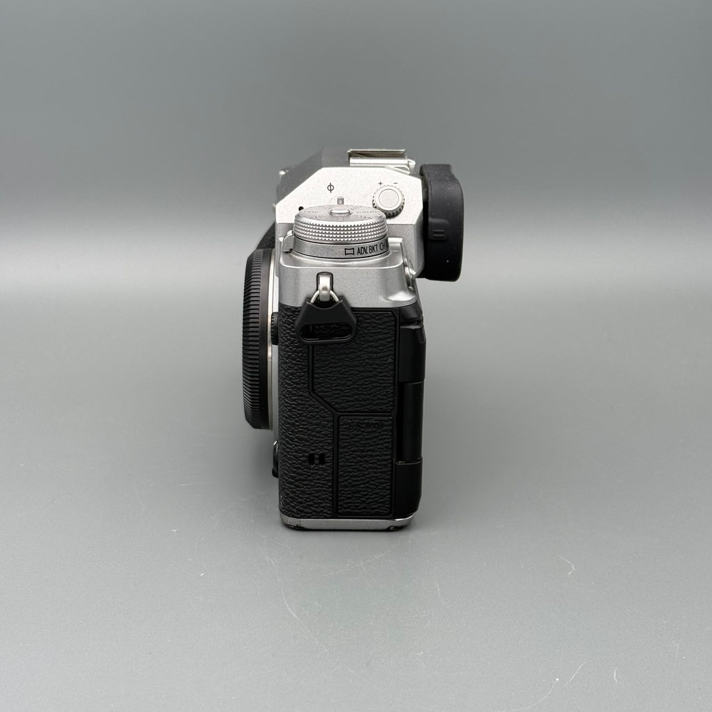 Fujifilm X-T4 (body)